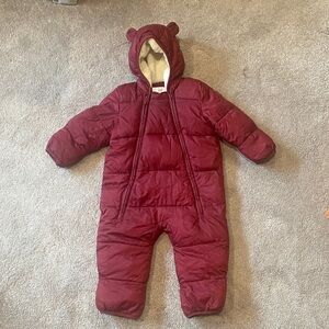 GAP Baby 12-18 mos Snowsuit in Deep Red